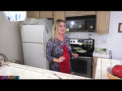 ❤️ Stepmom Mëllech him an der Kichen virun sengem Datum ❤ Qualitéit Sex op Porno lb.xxxdesichudai.ru ️❤